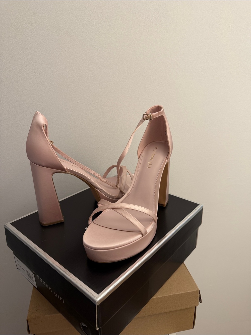 High Heels Platform - Madden Girl, Size 11, colour Ballet Pink
